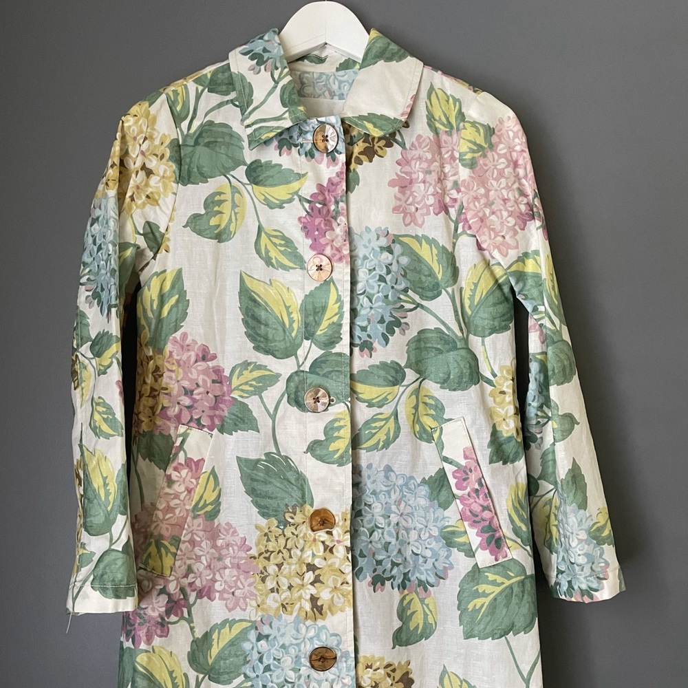 Anthropologie hydrangea raincoat